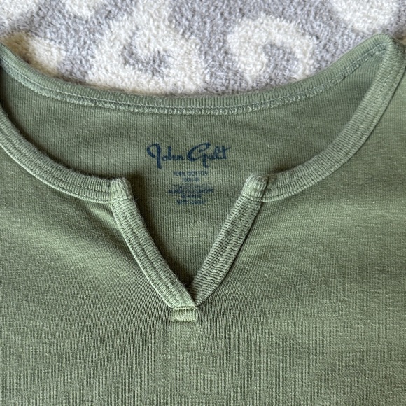 Brandy Melville Sage Green Tee🫒 - Picture 2 of 3